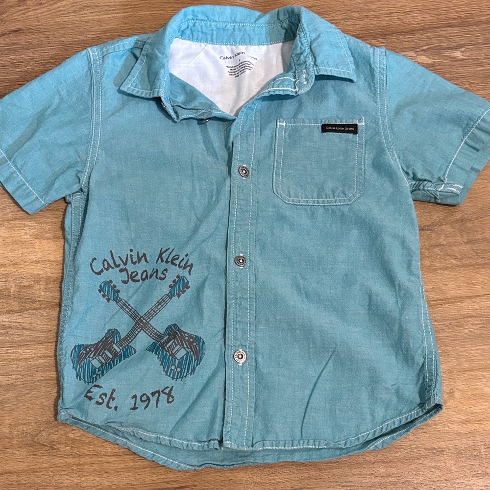 🟡Calvin Klein Kids Teal Graphic Button Down Shirt